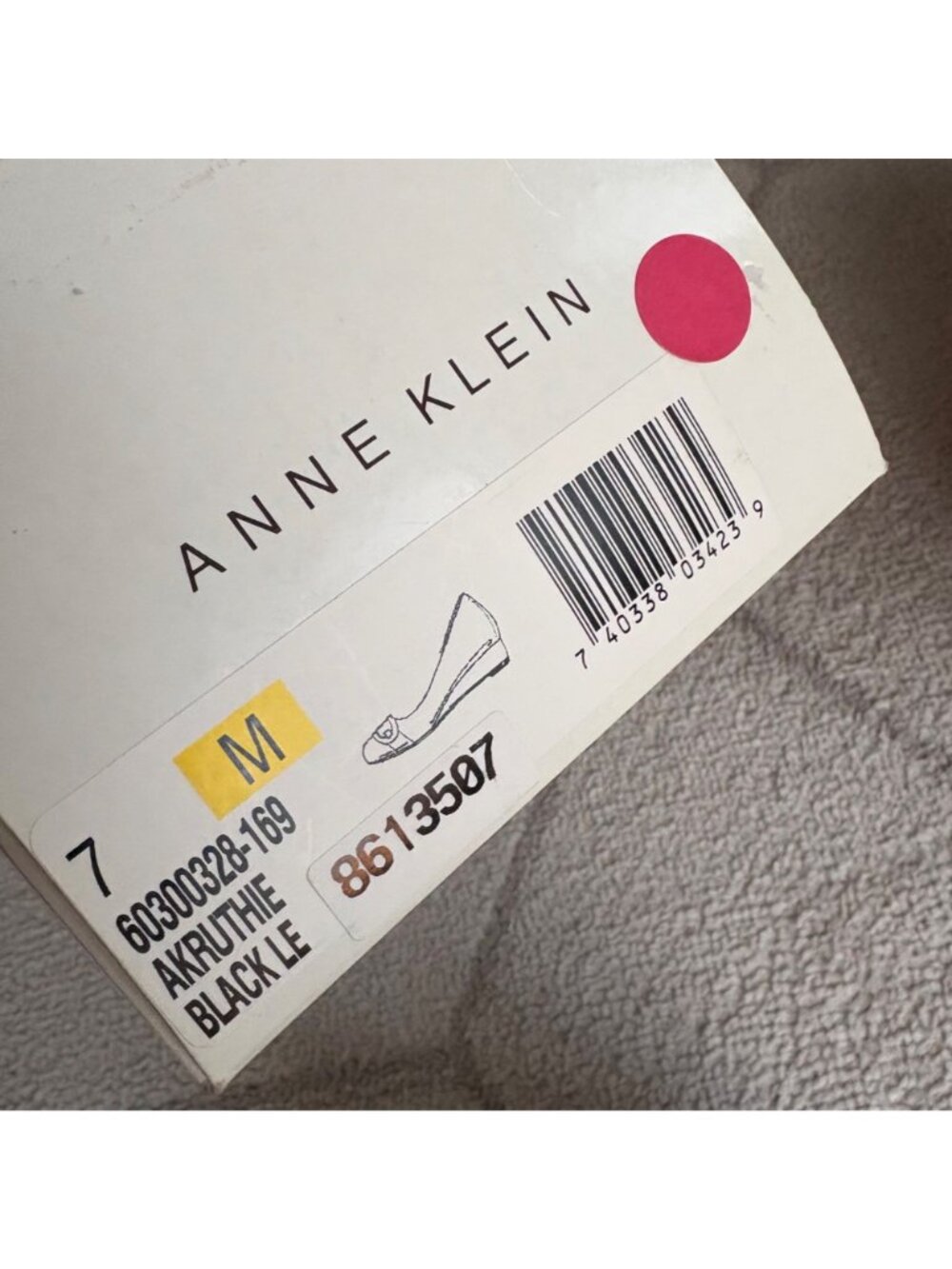 Anne Klein Kitten Wedge Buckle Round Toe 90s Style Chic - Picture 5 of 5